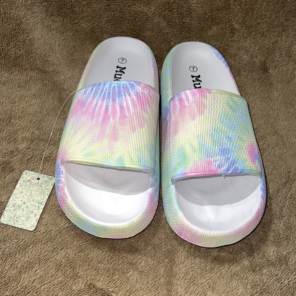 Mudd Women’s Aloha Slide Sandals Size 7 NWT